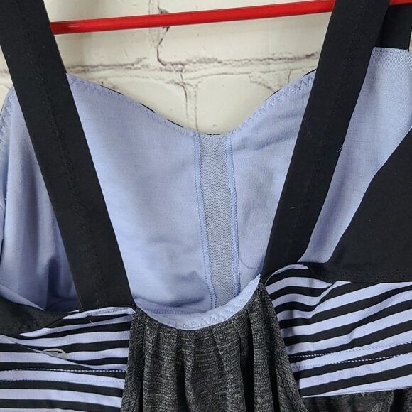 Lululemon Run Athletic Tank Top Gray/Black Stripe Coolmax Power Luxtreme Loose - Picture 9 of 9